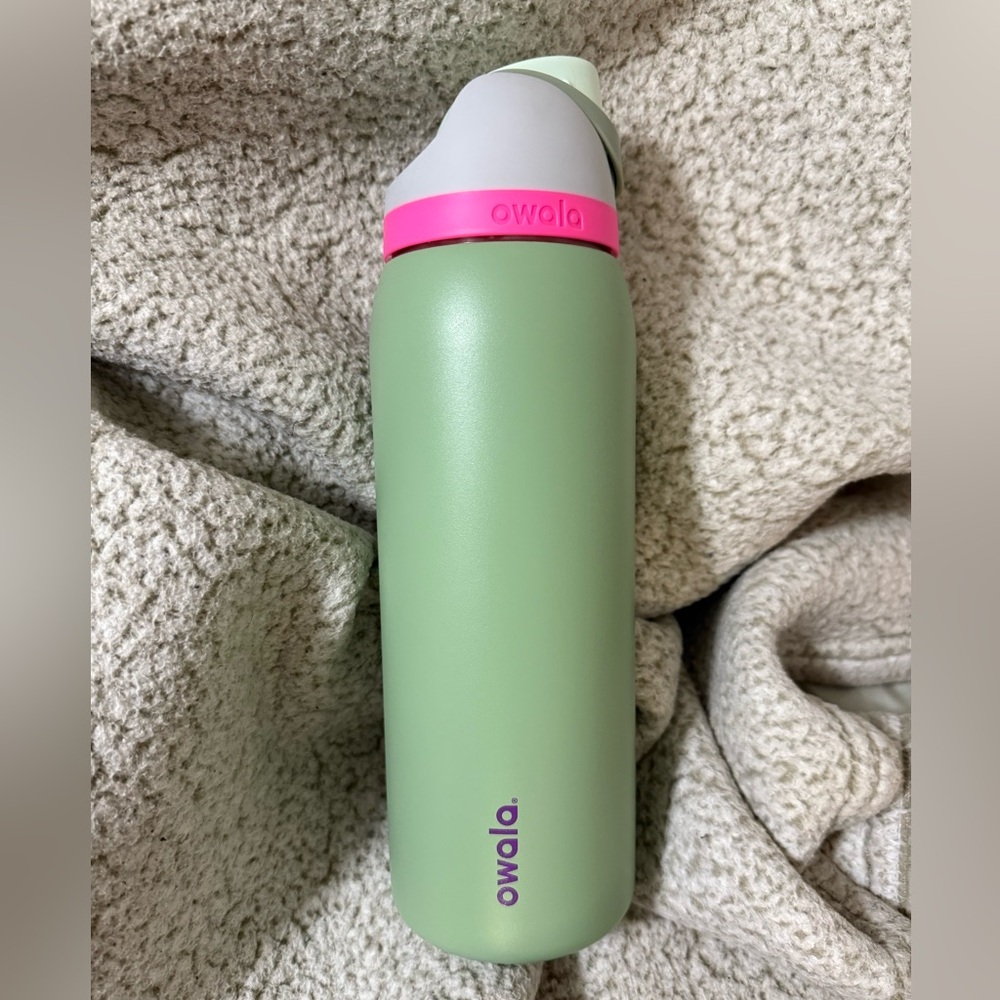 Owala Green Water Bottle